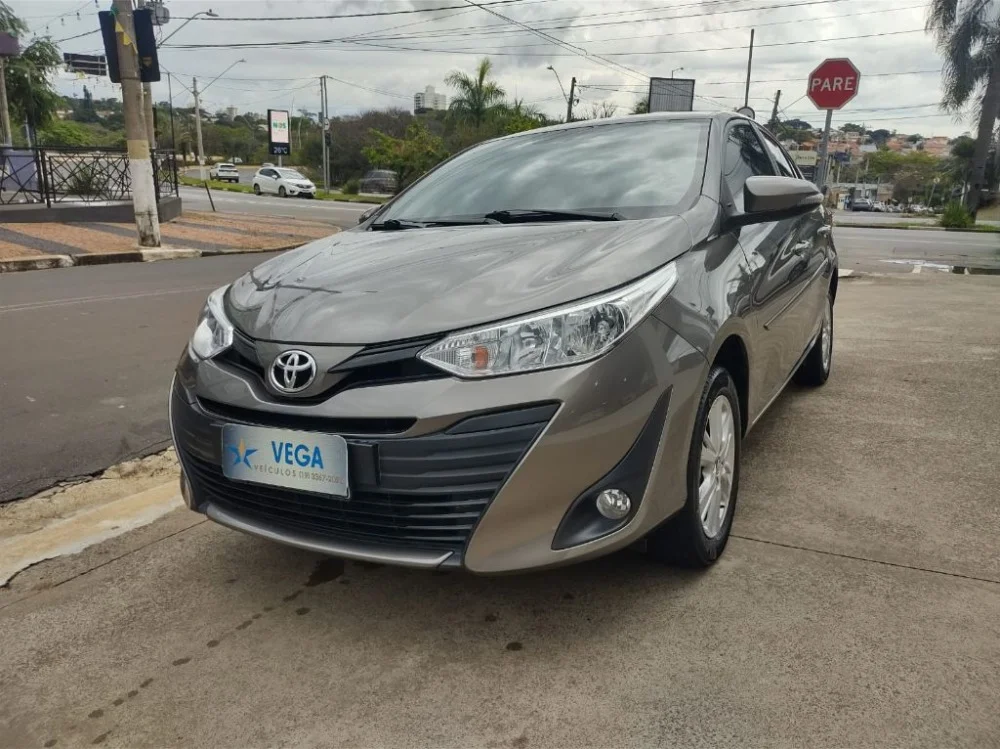 Toyota YARIS XL Sedan 1.5 Flex 16V 4p Aut.